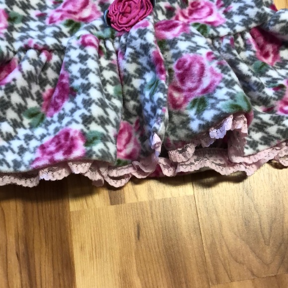 6-9 month baby girl Rose coat - Picture 3 of 5